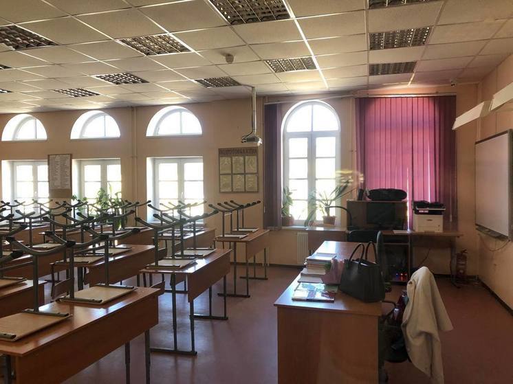 Петербургские школы 23 марта будут работать в обычном режиме