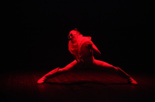 Софья Валиуллина продемонстрировала на сцене не только артистические, но и хореграфические способности.
