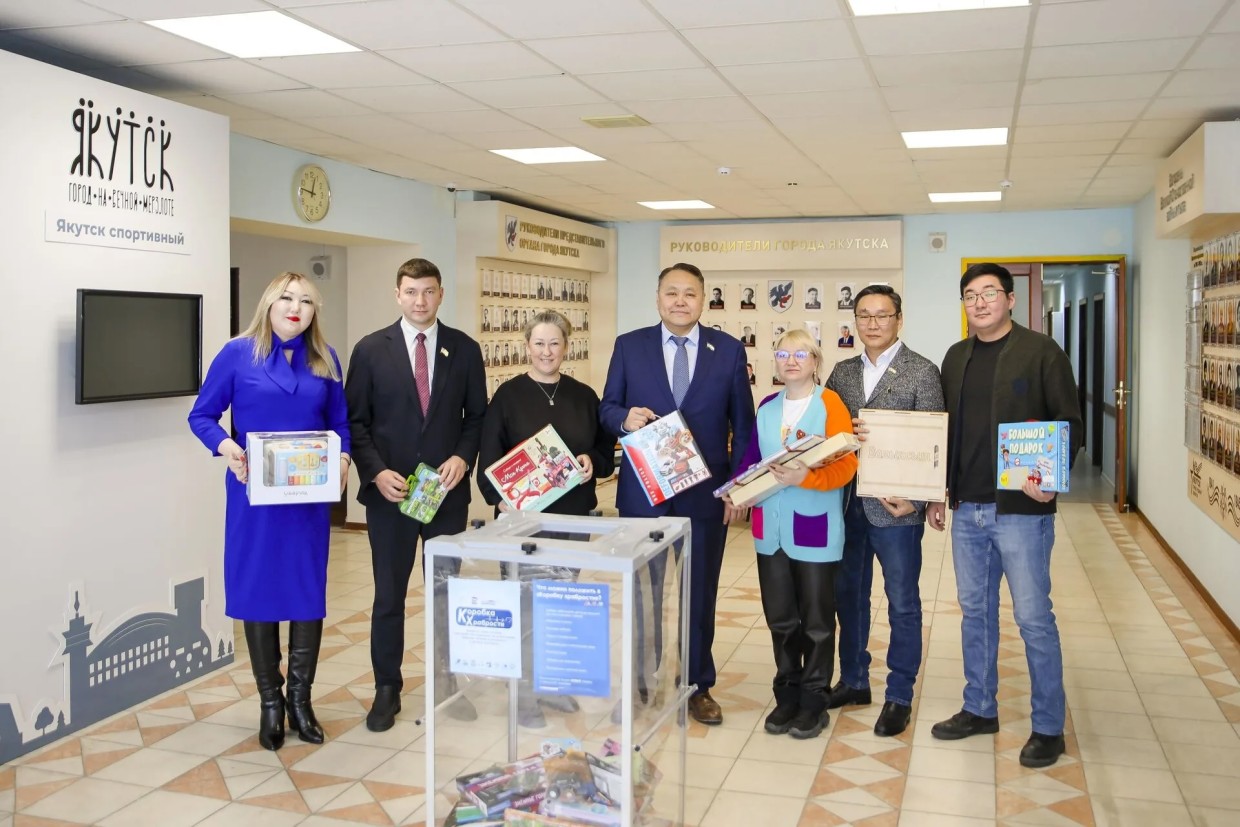 Депутаты Якутской городской Думы приняли участие в акции «Коробка храбрости»