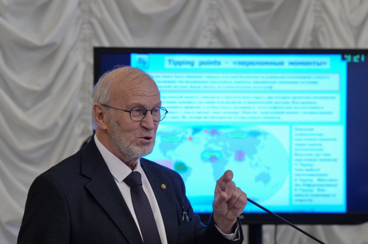 Сергей Алексеенко