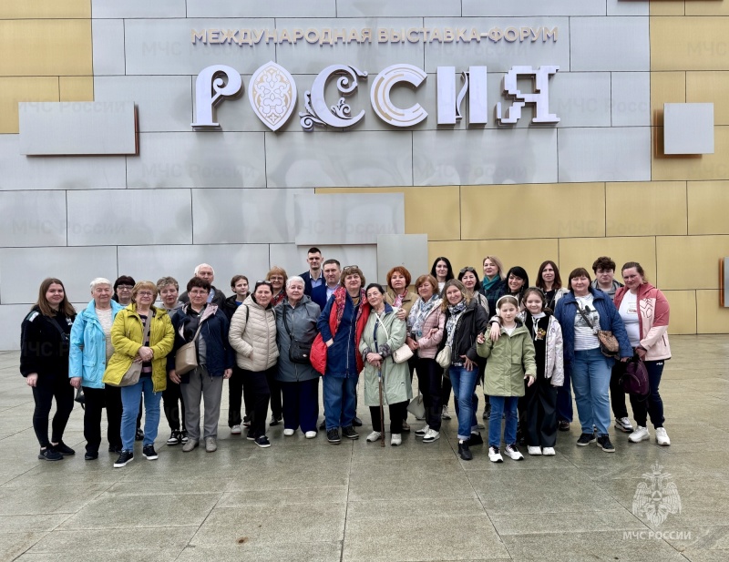 Семьи сотрудников, погибших при исполнении служебного долга, из Санкт-Петербурга посетили столицу