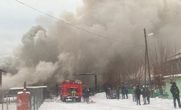 В Кильмези для пострадавших в пожаре собирают вещи