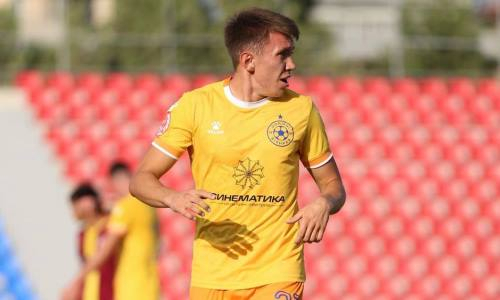 Казахстанский футболист продлил контракт с призером зарубежного чемпионата