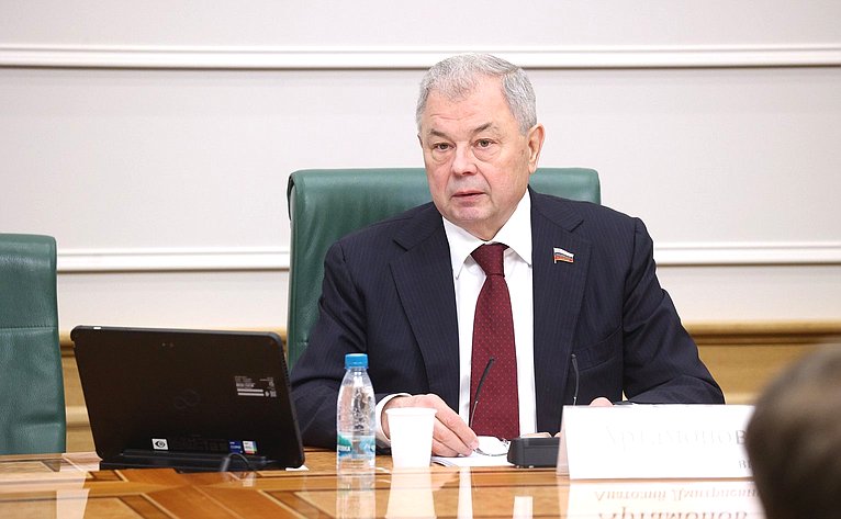 Анатолий Артамонов