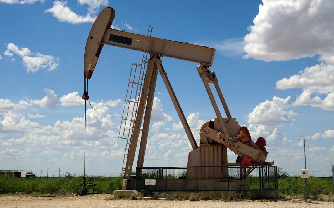 Мировые цены на нефть упали на 7%