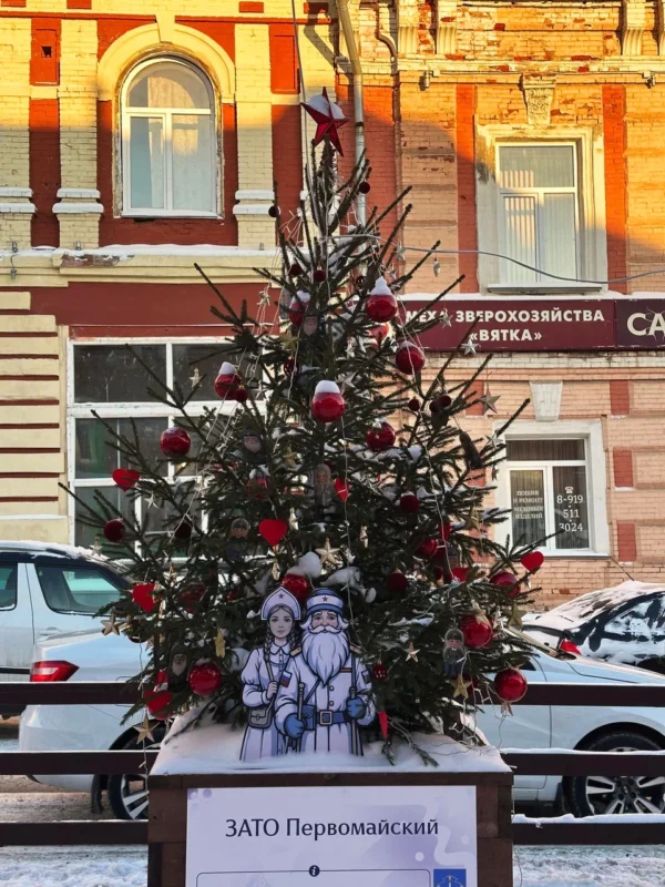 В конкурсе ёлочного фестиваля на Спасской объявлены победители