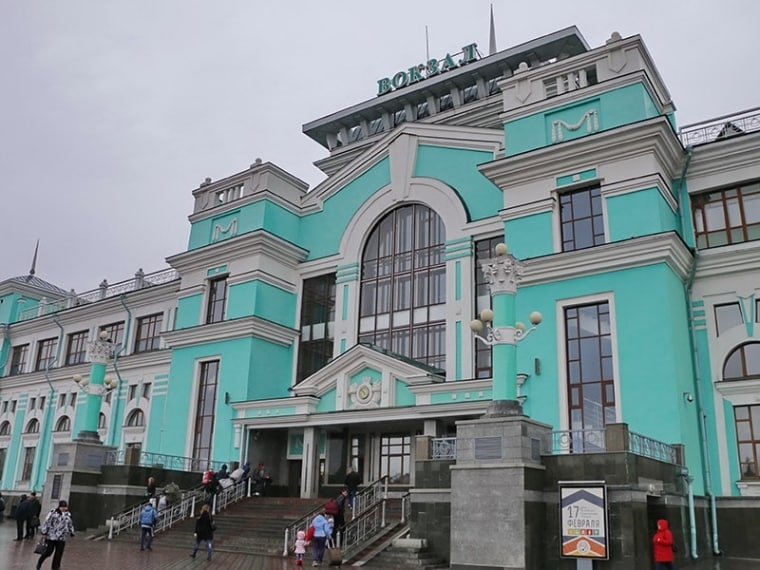 Омскрегион. Фото железнодорожника. День железнодорожника Омск. Фото с праздником ЖД. Фото Омска сегодня.