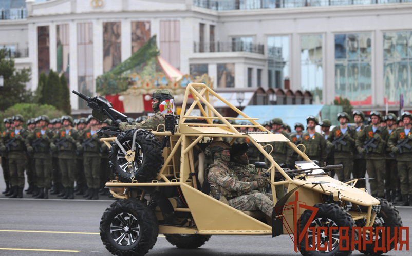 Сотрудники и военнослужащие Управления Росгвардии по Тульской области приняли участие в Параде Победы