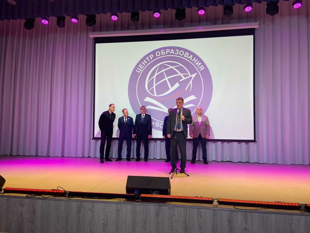 новая школа. новая школа в поселке восход новосибирск. школа на 100 мест. центр образования восход новосибирск. центр образования восход новосибирск.