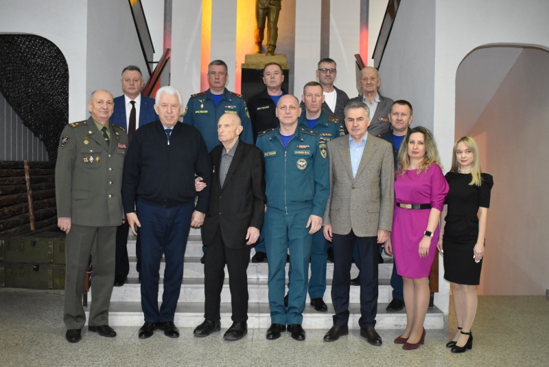 Легенду пожарной охраны России - Абрама Каплана проводили на заслуженный отдых