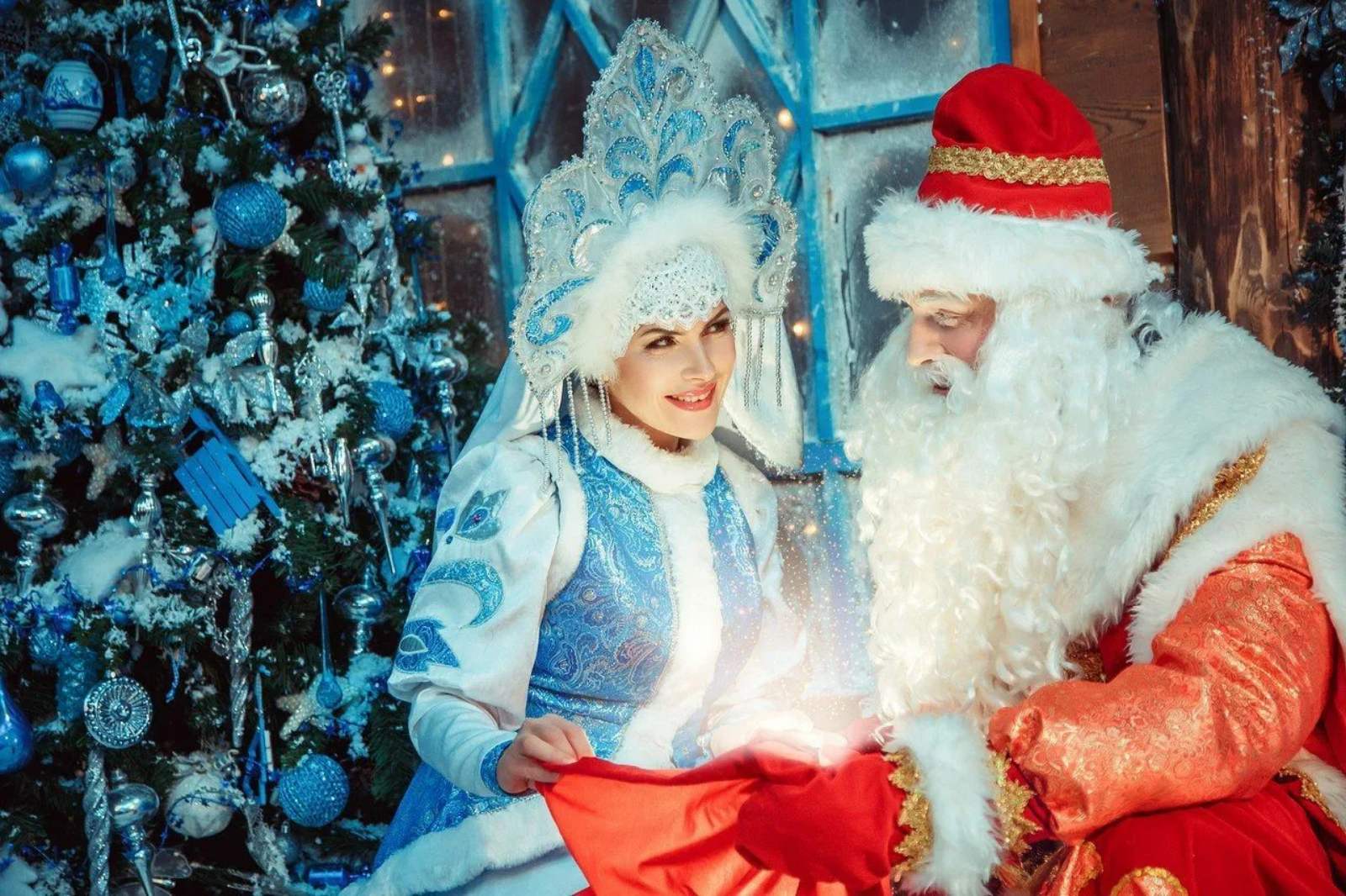 Настоящий новый год в россии. Дед Мороз и Снегурочка. Дед Мороз ииснегурочка. Дед Мороз и Снегурочка PNG. Лел Мороз и Снегурочка.