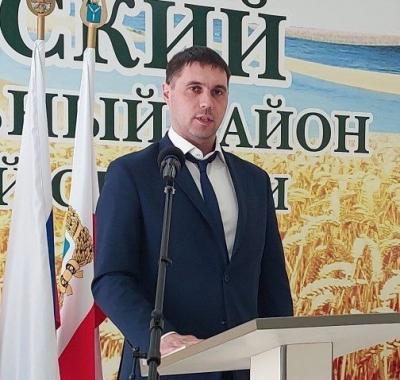 Антон Бугаев стал главой Ровенского района