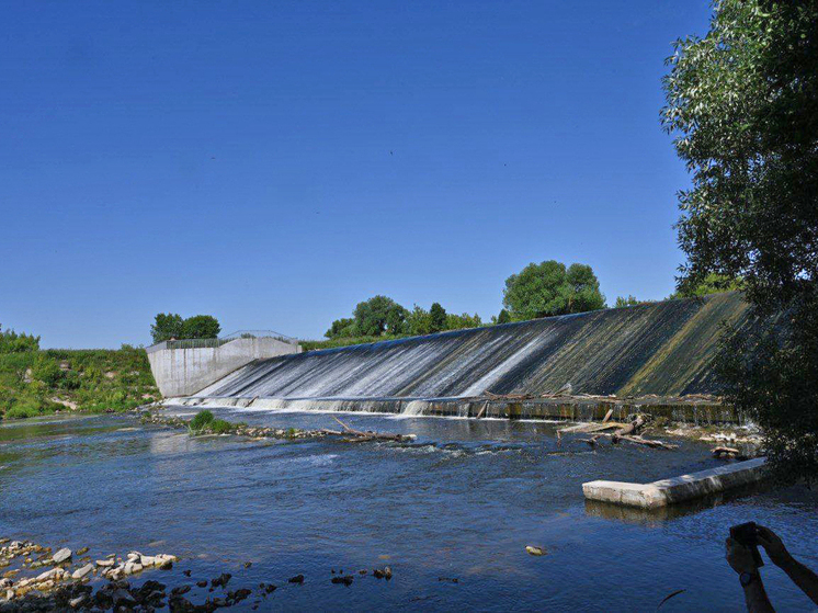 Как новая: в Серпухове завершен ремонт плотины на реке Наре