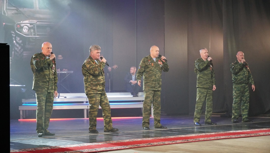 Сотрудники Росгвардии награждены почетными знаками Кировской области