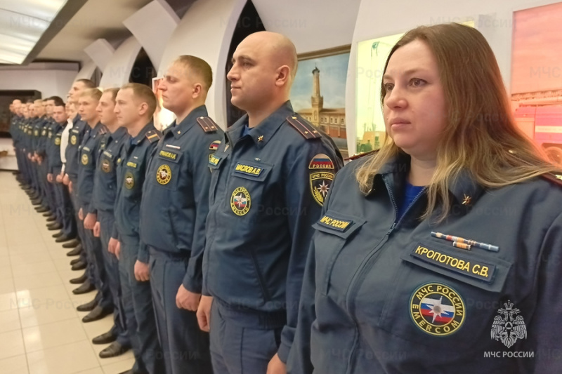 В День Конституции в Главном управлении наградили лучших