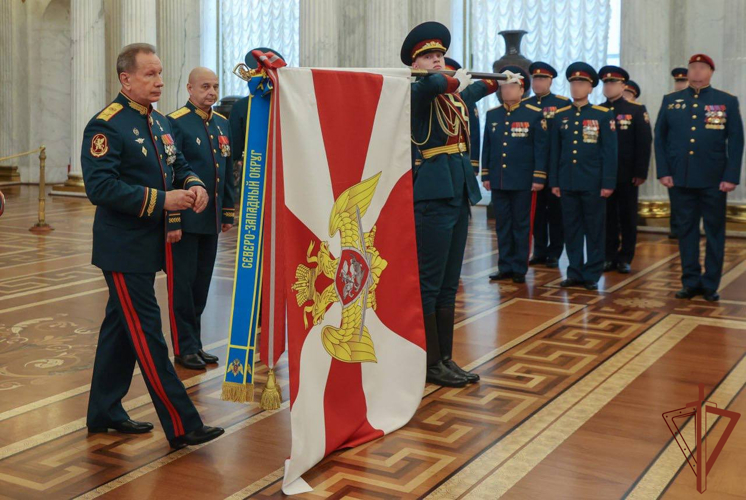 Директор Росгвардии Герой России генерал армии Виктор Золотов вручил орден Жукова Северо-Западному округу Росгвардии