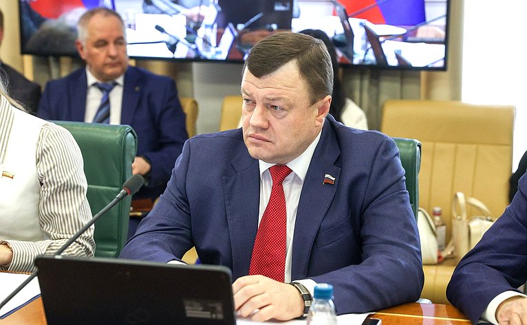 Александр Никитин