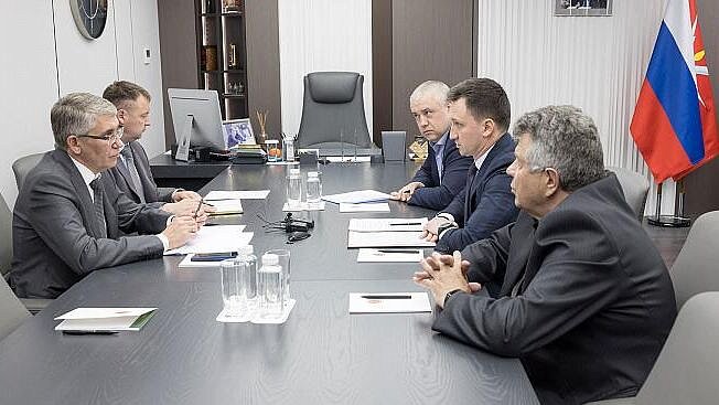 Миляев встретился с руководством федерации спортивного метания ножа