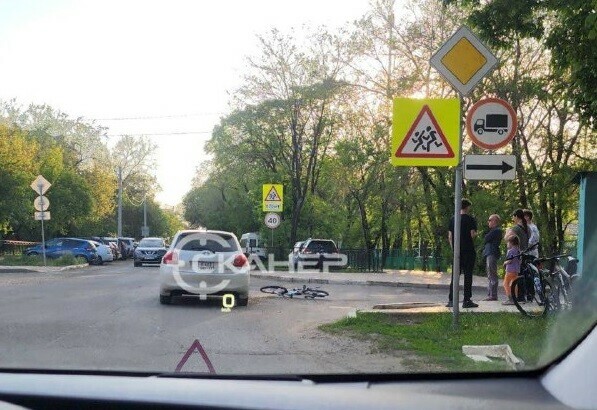 В Благовещенске сбили юношу который ехал на велосипеде