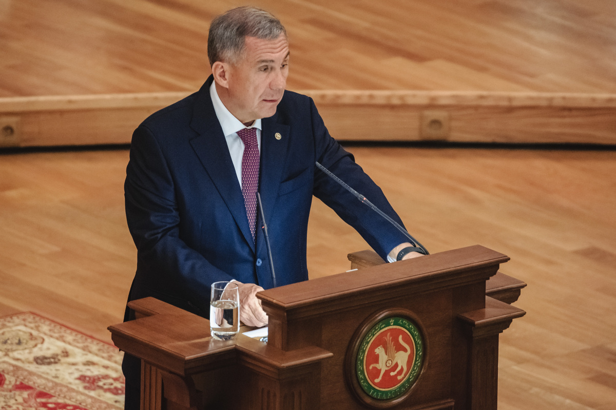 Рустам Минниханов