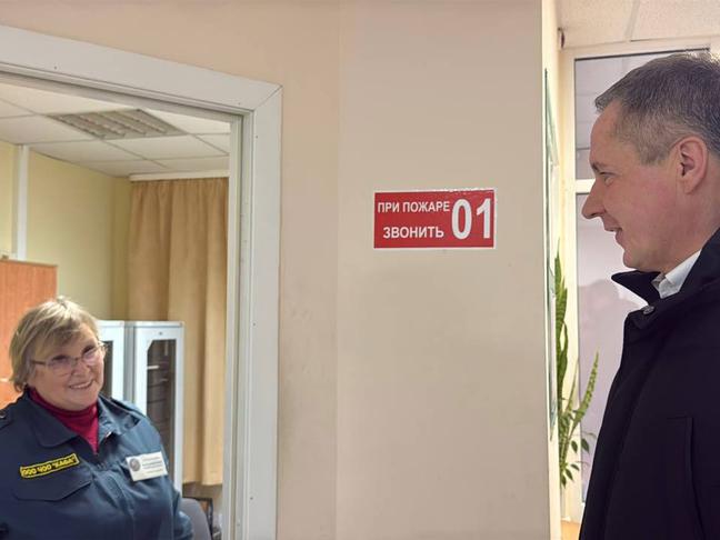 Гладков лично убедился: в студенческом общежитии БелГУ есть горячая вода - Изображение 3