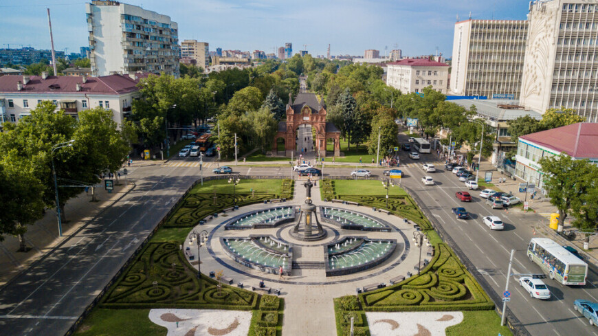 Александровский бульвар Краснодар. Бульвары Краснодара вид сверху.