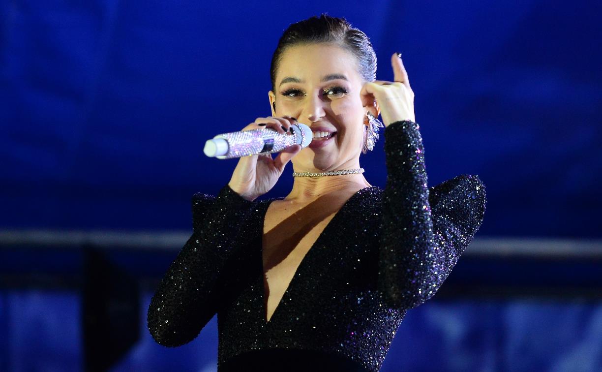 Смотря. Не смотря или несмотря. Не смотря на выступление. Не смотря на выступление. Правописание предлогов в течение в продолжение вследствие.