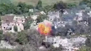 Под Красноармейском танки наносят удары по укреплениям ВСУ