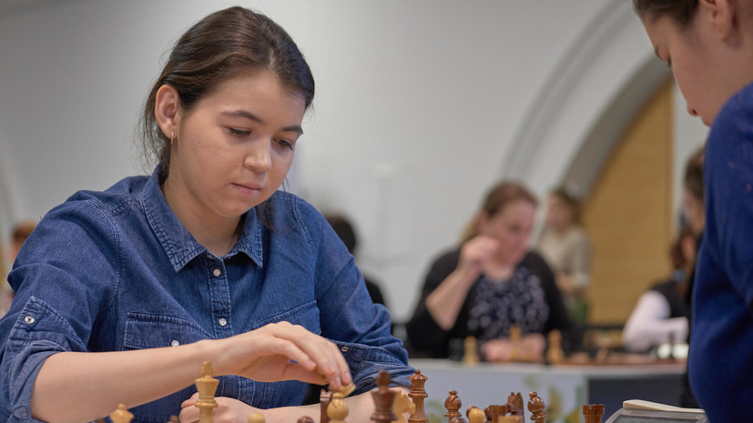 Fide seazer. Фиде спорт. Фиде спорт. Ассоциация фиде. Bona fide комбинезон.