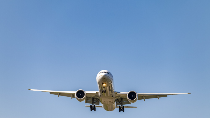 Flightradar24: Самолёт авиакомпании SWISS подал сигнал бедствия над озером Балхаш