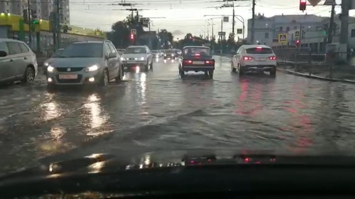 Дождливый день. Ливень в москве. Дождь в москве. 07. Сильный дождь в москве.
