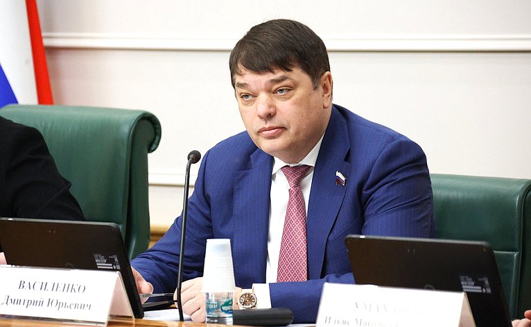 Дмитрий Василенко