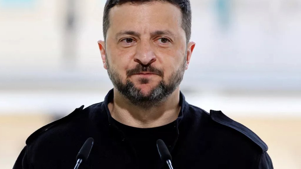 Зеленский отказался от поездки в Давос