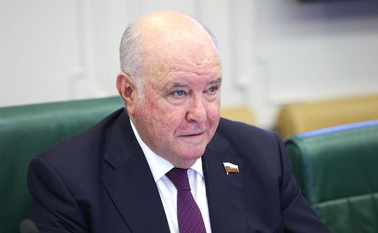 Григорий Карасин