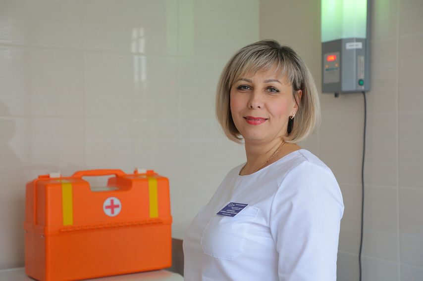 Старый оскол медицинская сестра. Старый оскол медицинская сестра. Медицинский колледж конкурс. Самая красивая медсестра. Медсестра в больнице.