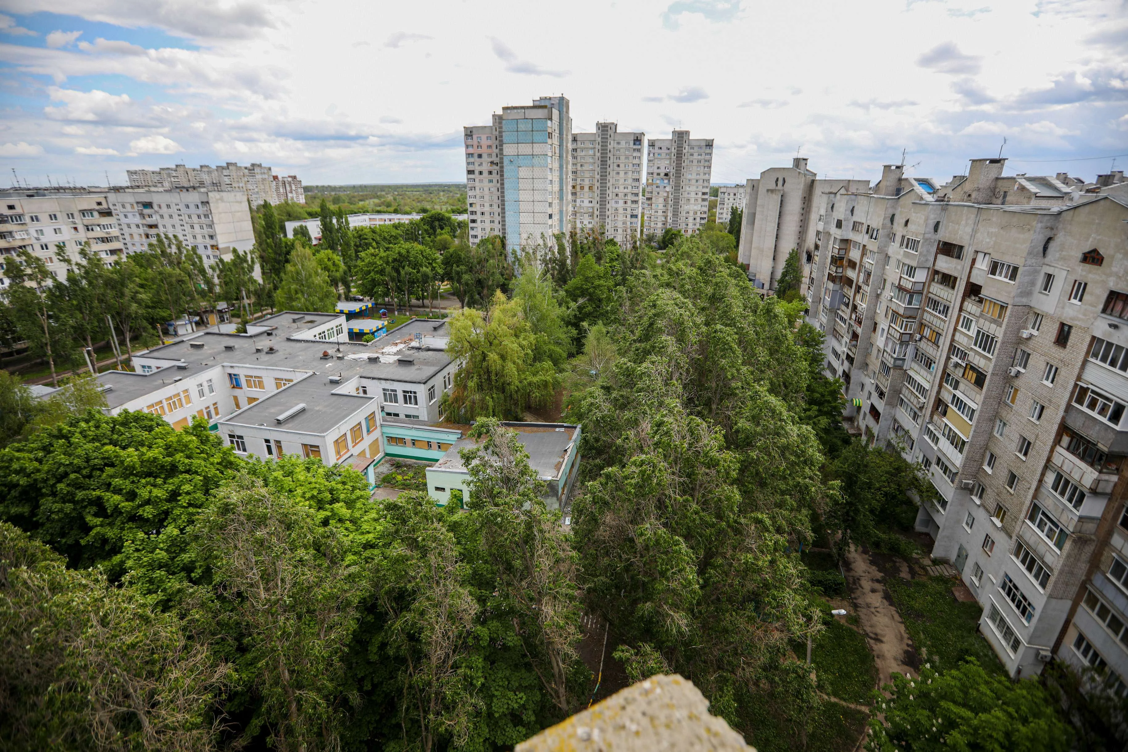 Окружение харькова 2024. Харьков фото города 2024. Жители Харькова