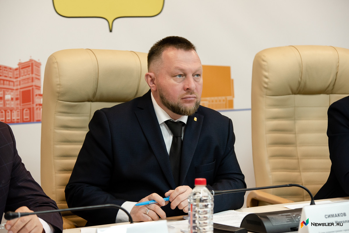 Вячеслав Симаков.