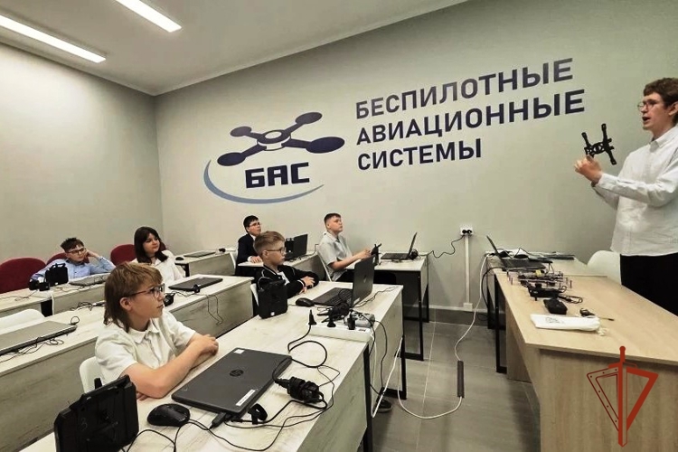 Росгвардейцы Алтайского края приняли участие в открытии класса БАС