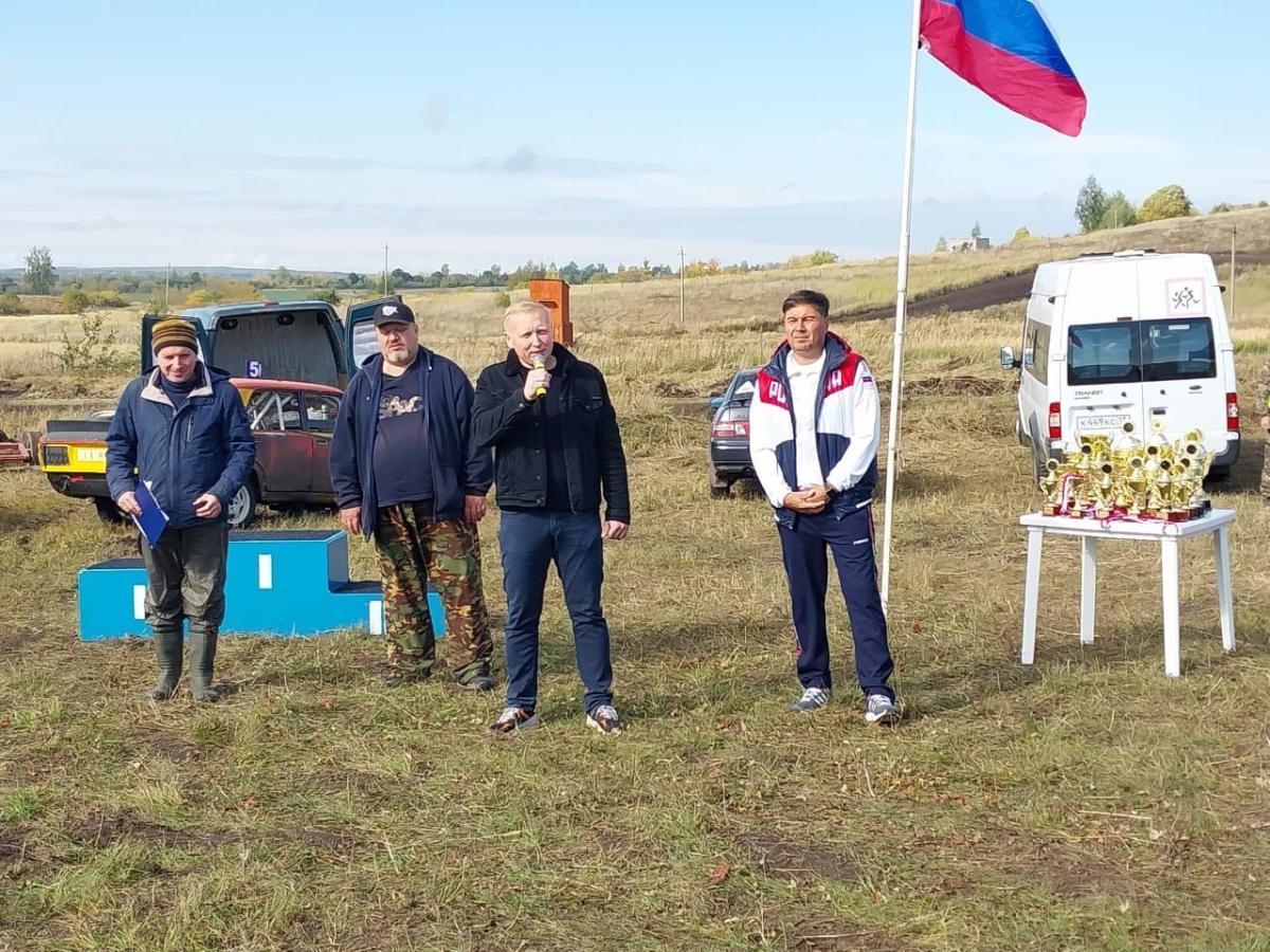 В Мордовии в автокроссе состязались гонщики из четырех регионов 