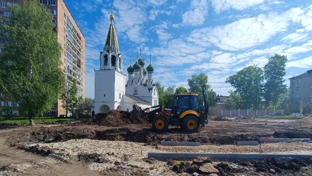 Сквер около Смоленского собора Белгород