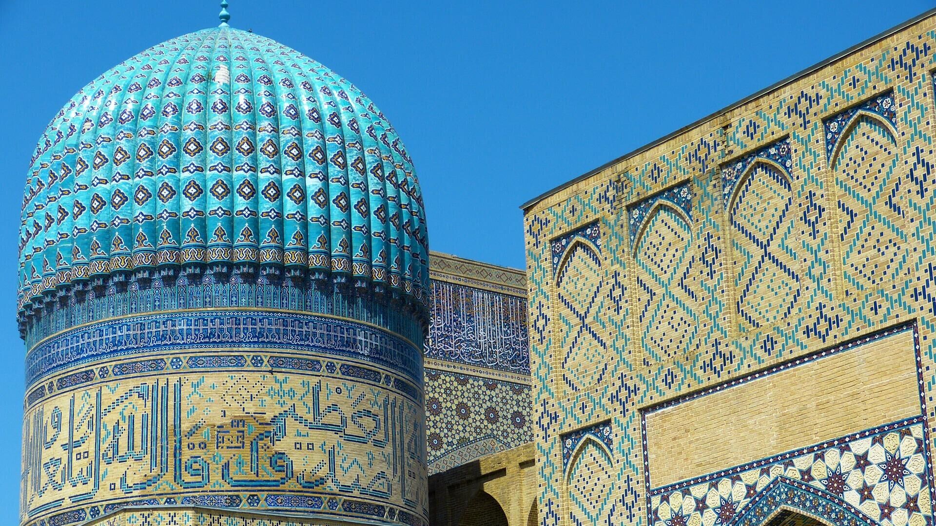Мечеть Биби-Ханым в Самарканде - Sputnik Узбекистан, 1920, 02.06.2023