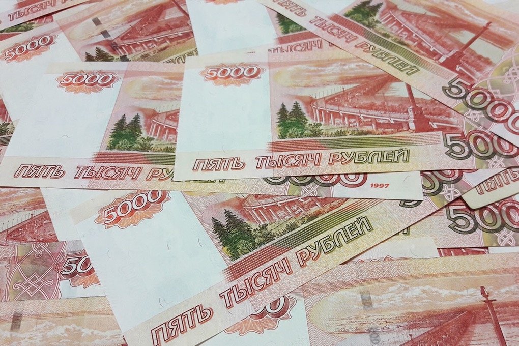 Жителям Удмуртии объяснили, кому придётся заплатить налог с процентов по банковским вкладам