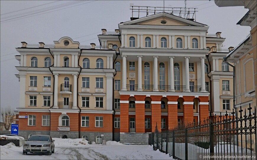 Дуновение XIX века. Улица Чапаева в Екатеринбурге
