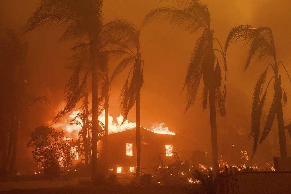 Лесные пожары в Калифорнии AP Photo/Nic Coury
