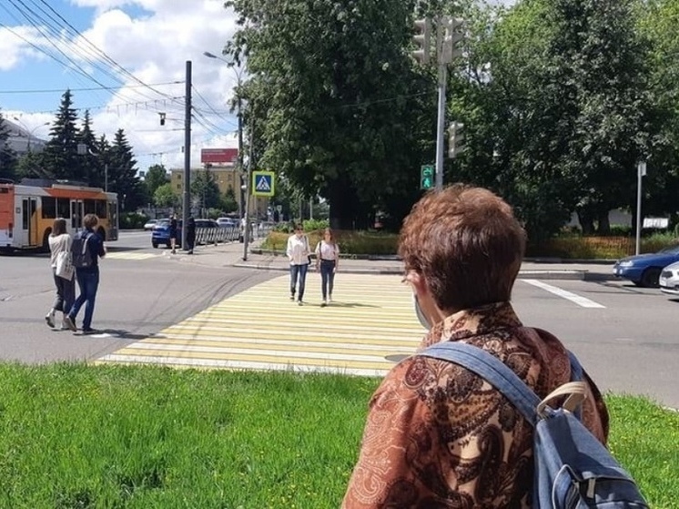 В Ярославле появился пешеходный переход, который ведет в никуда