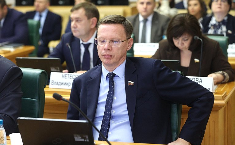 Виталий Назаренко