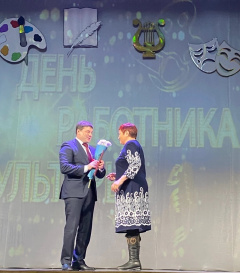 Депутат Александр Решетников поздравил работников культуры с профессиональным праздником