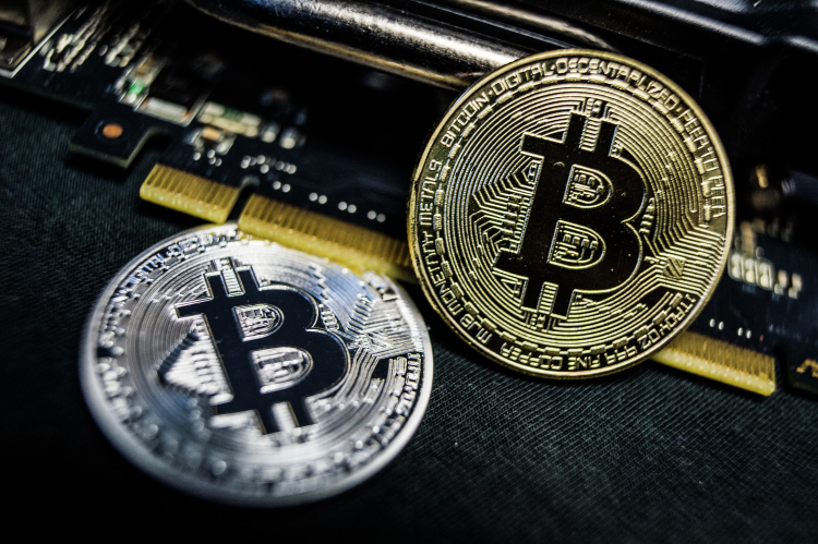 Накануне депутаты Госдумы единогласно проголосовали за то, чтобы принять законопроект, который признает криптовалюту имуществом для Уголовного кодекса