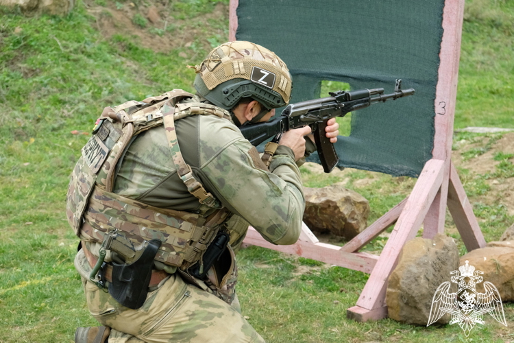 В Дагестане прошли испытания на право ношения знака отличия спецназа Росгвардии