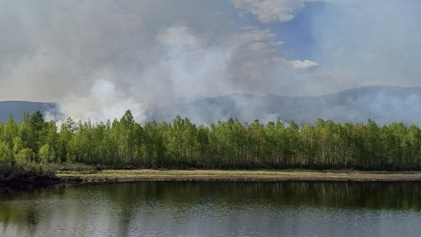 Борьба с природными пожарами продолжается на севере Приамурья - gtrkamur.ru